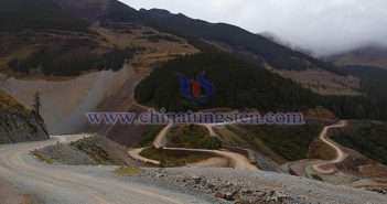 Tungsten ore picture